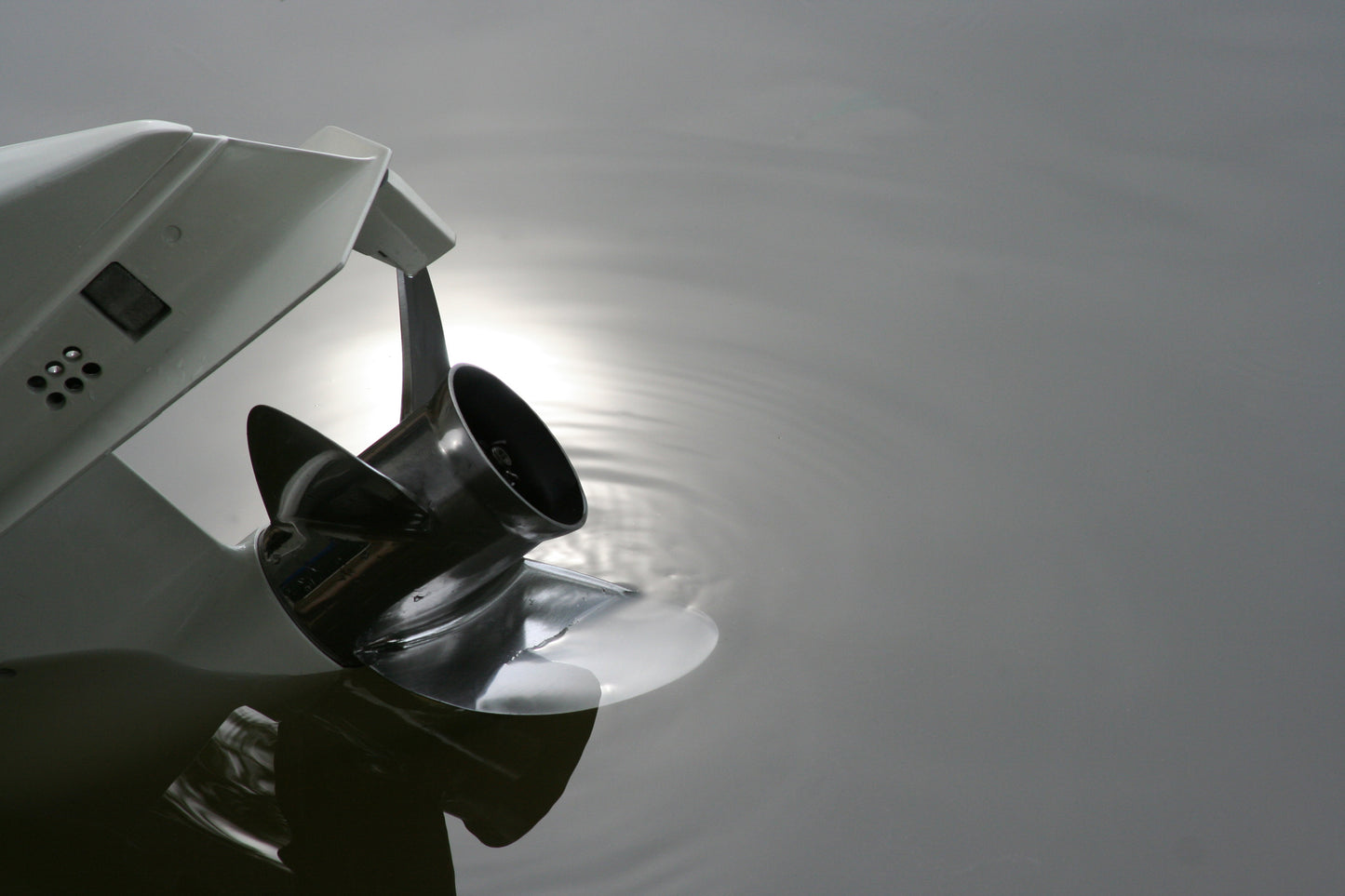 Electric Outboard Motor